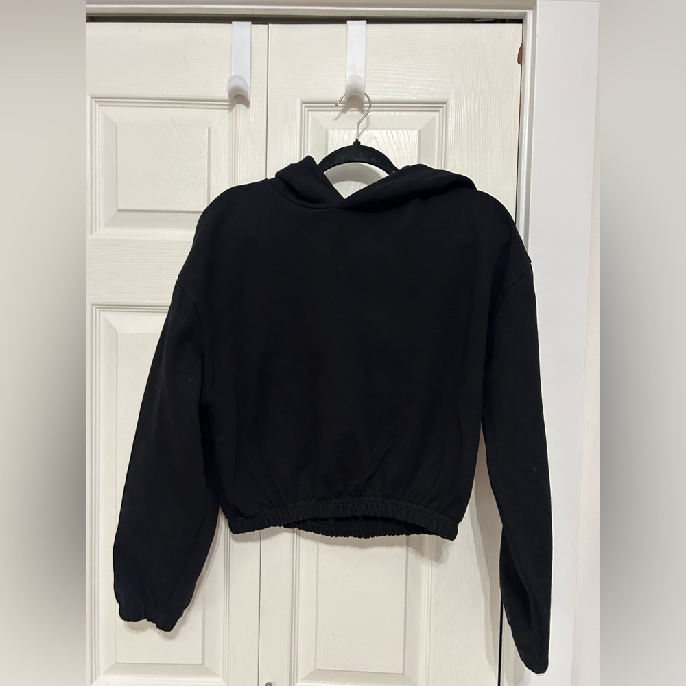 Zara Black Cropped Hoodie